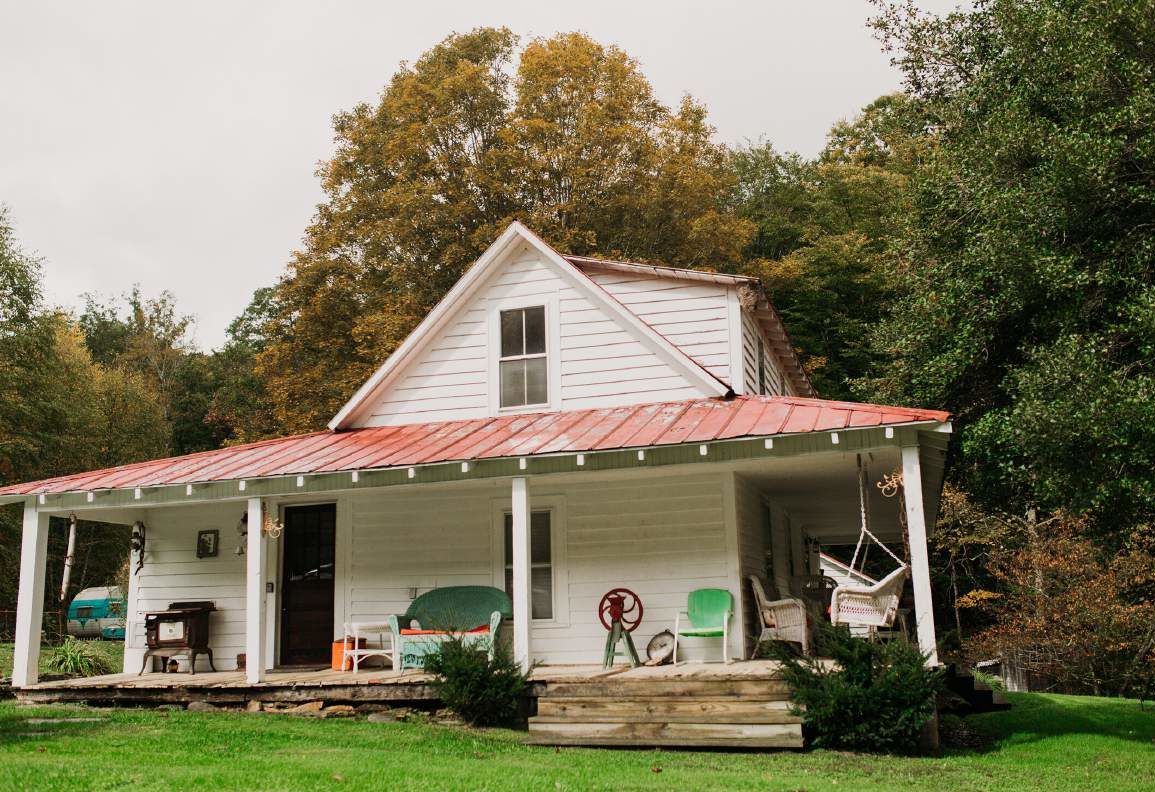 WFF_farmhouseexterior-e1608565456470